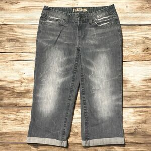 BKE Starlite Gray Capri Jeans Women’s 29 Mid Rise Stretch Distressed Cuffed